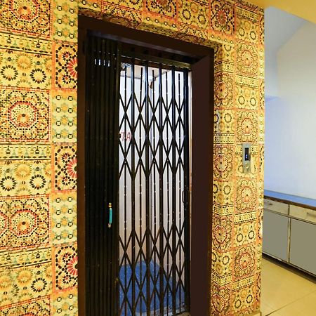 Hotel O Crystal Αχμπανταμπάντ Εξωτερικό φωτογραφία