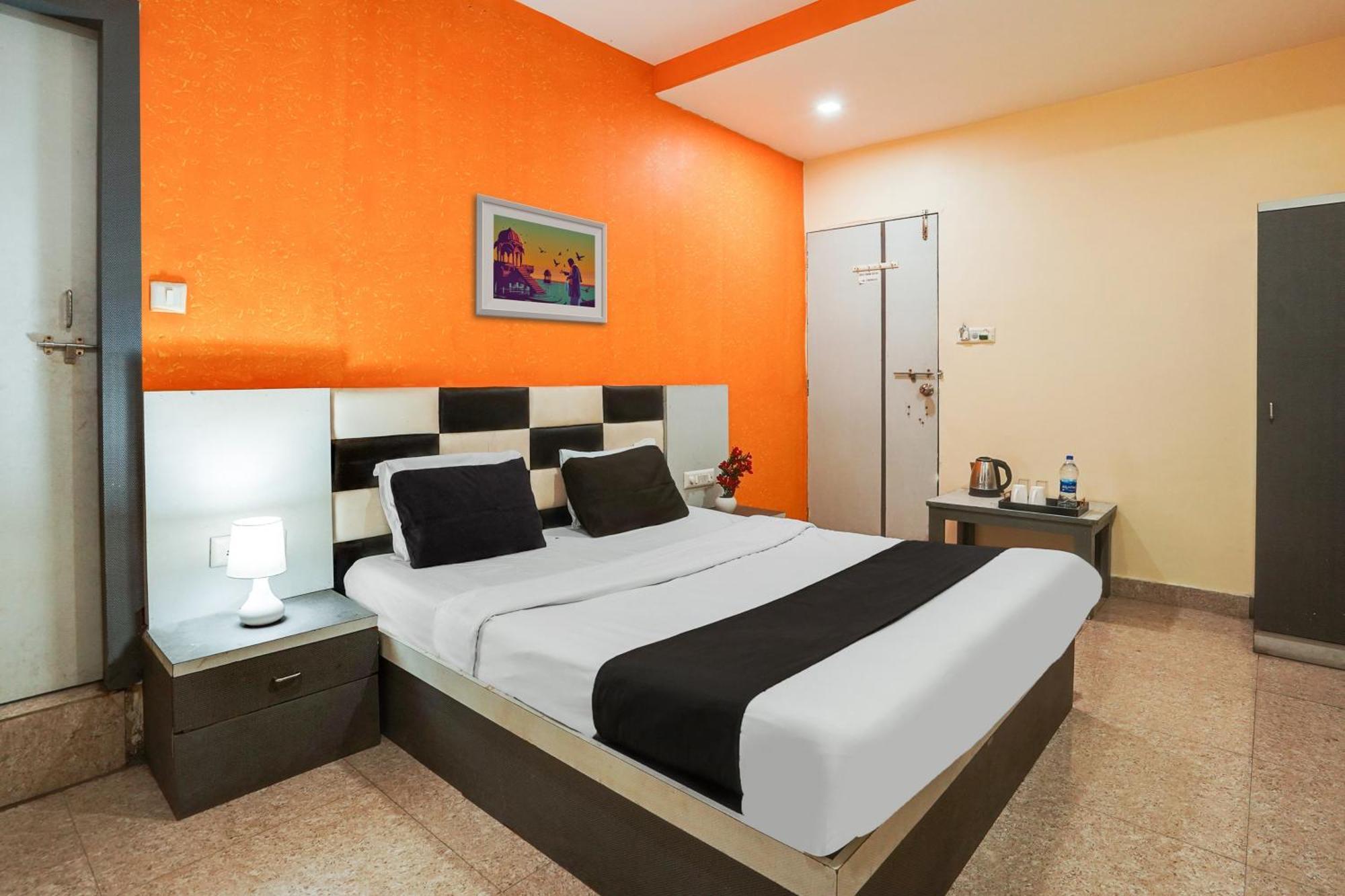 Hotel O Crystal Αχμπανταμπάντ Εξωτερικό φωτογραφία